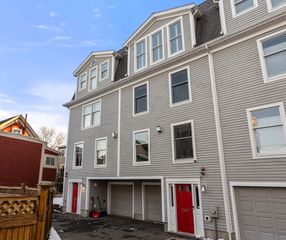334 Beacon Street B, Somerville, MA 02143