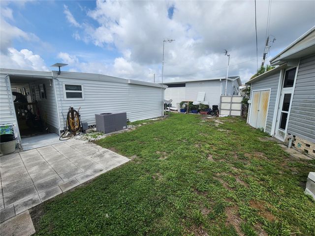 130 CAPRI DRIVE, Palmetto, FL 34221