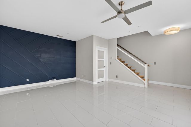 6188 Lonetree Blvd, Rocklin, CA 95765