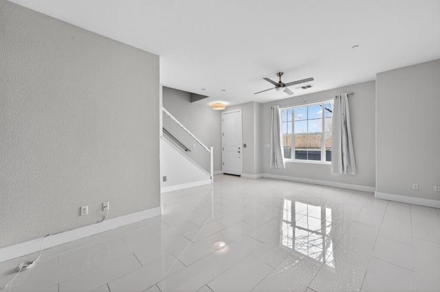 6188 Lonetree Blvd, Rocklin, CA 95765