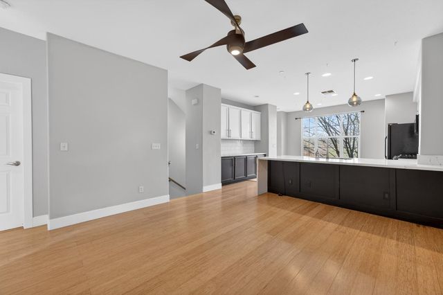 6188 Lonetree Blvd, Rocklin, CA 95765