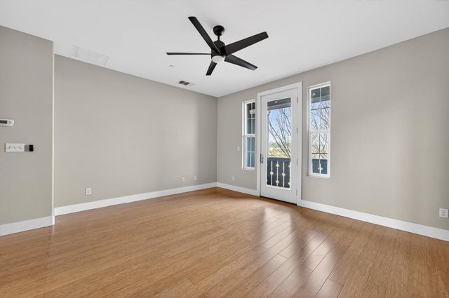 6188 Lonetree Blvd, Rocklin, CA 95765