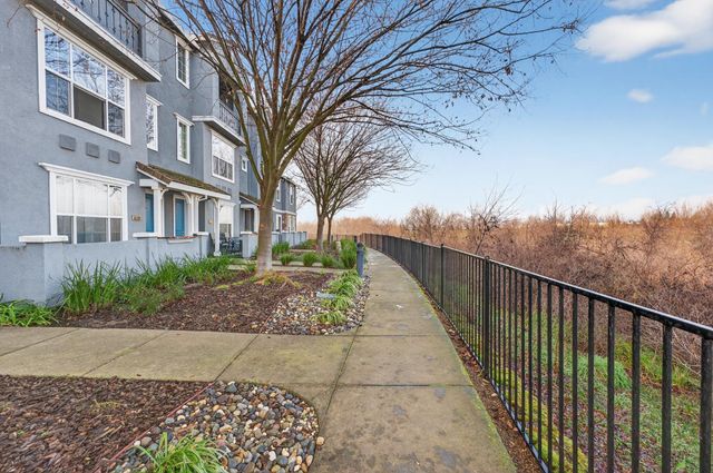 6188 Lonetree Blvd, Rocklin, CA 95765