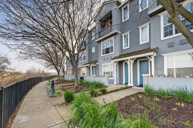 6188 Lonetree Blvd, Rocklin, CA 95765