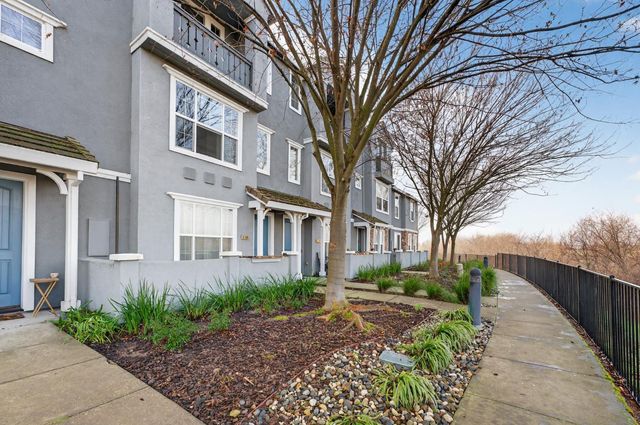 6188 Lonetree Blvd, Rocklin, CA 95765