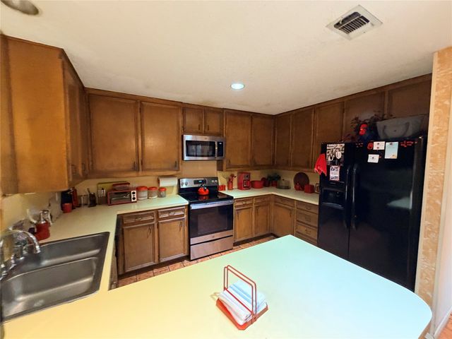 2218 Winter Sunday Way, Arlington, TX 76012