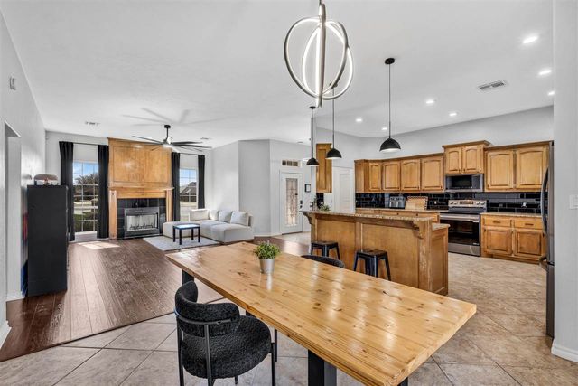 3716 NE Richmond St, Lawton, OK 73507