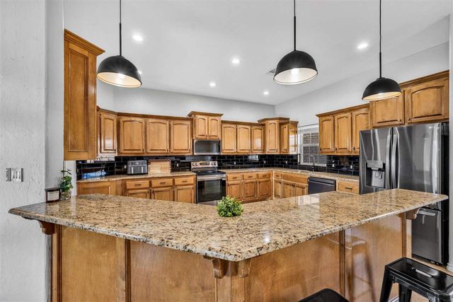 3716 NE Richmond St, Lawton, OK 73507