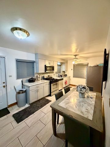 1244 Balmoral Avenue, Calumet City, IL 60409