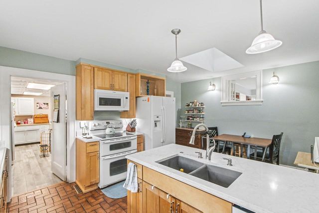 319 W Franklin Street, Portage, WI 53901