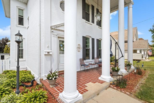 319 W Franklin Street, Portage, WI 53901