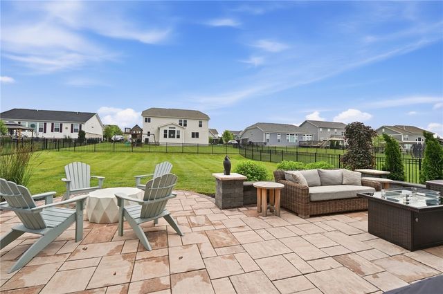 1986 Cleopatra Drive, Franklin, OH 45005