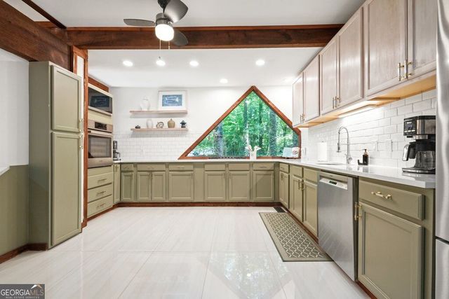 2965 Pond View Court, Marietta, GA 30062