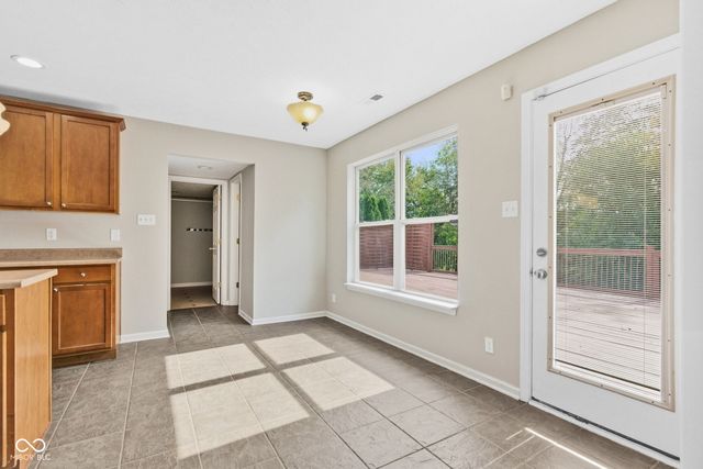 10873 Glazer Way, Fishers, IN 46038