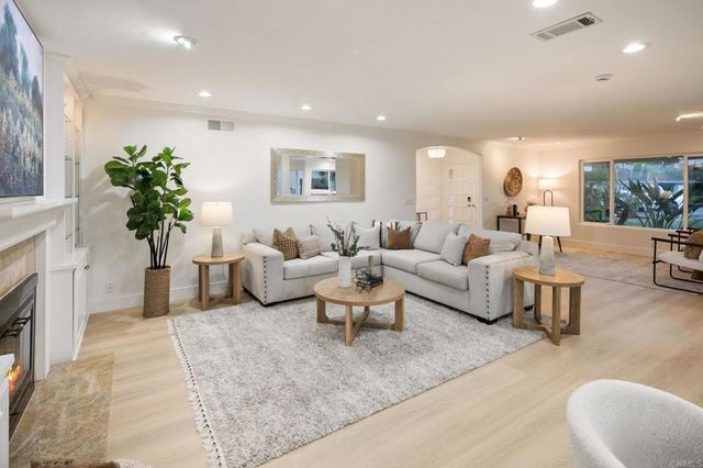 12396 Grandee Court, San Diego, CA 92128