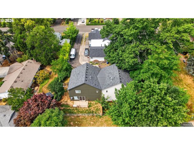 1016 Se 9TH St, Gresham, OR 97080
