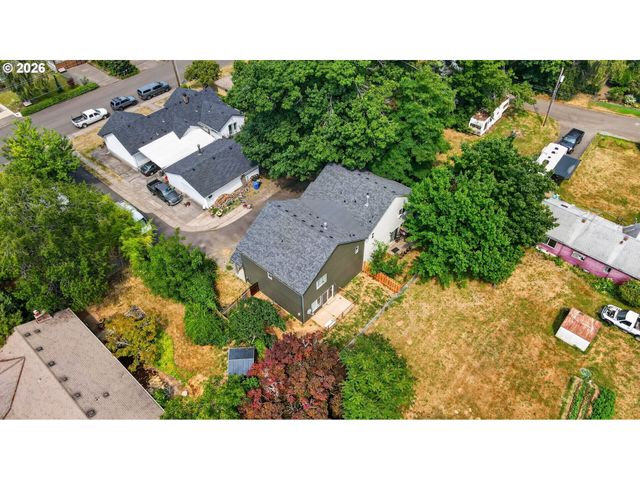 1016 Se 9TH St, Gresham, OR 97080