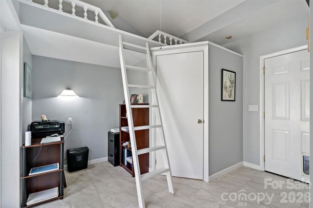 30 Red Oak Forest Road, Fairview, NC 28730