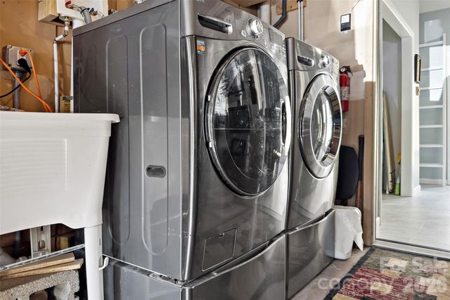 30 Red Oak Forest Road, Fairview, NC 28730