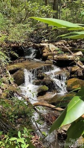 30 Red Oak Forest Road, Fairview, NC 28730