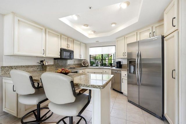 28766 Vista Valley Dr, Vista, CA 92084