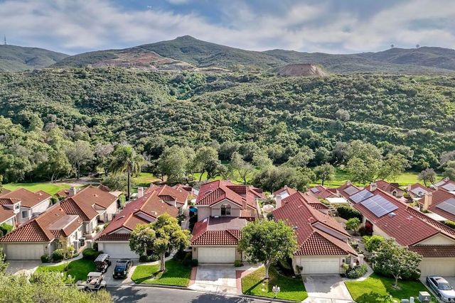 28766 Vista Valley Dr, Vista, CA 92084
