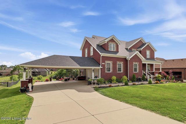 585 Sunray Dr, Shepherdsville, KY 40165