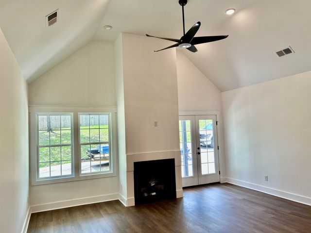 35 GRAPEVINE CV, Counce, TN 38326
