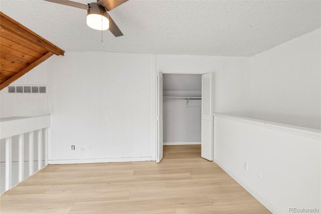 2622 S Xanadu Way B, Aurora, CO 80014