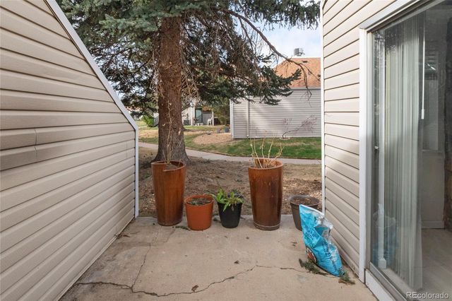 2622 S Xanadu Way B, Aurora, CO 80014