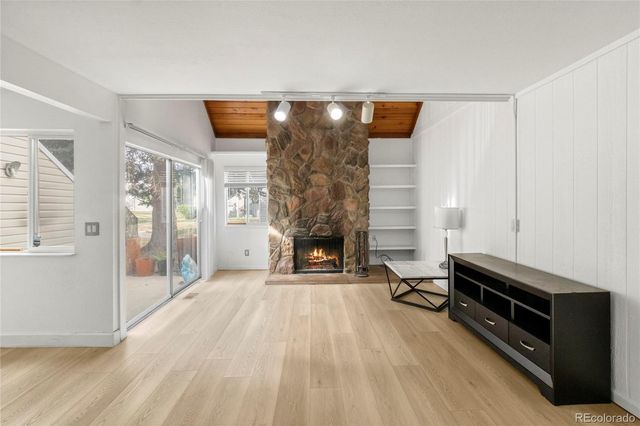 2622 S Xanadu Way B, Aurora, CO 80014