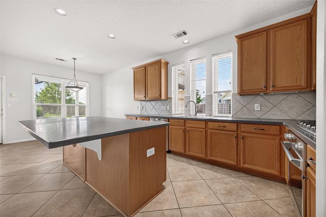 1415 Kennewick Court, Sugar Land, TX 77479