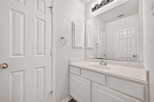 1415 Kennewick Court, Sugar Land, TX 77479