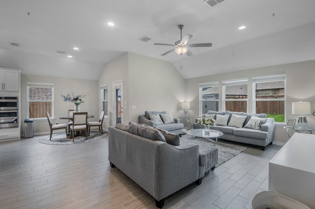 2602 Melrose Drive, Mansfield, TX 76084
