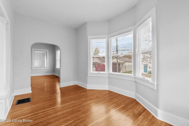 525 Atwood St, Louisville, KY 40217