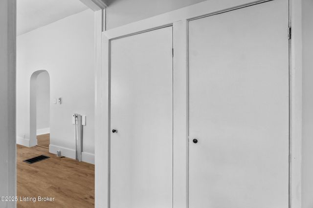 525 Atwood St, Louisville, KY 40217