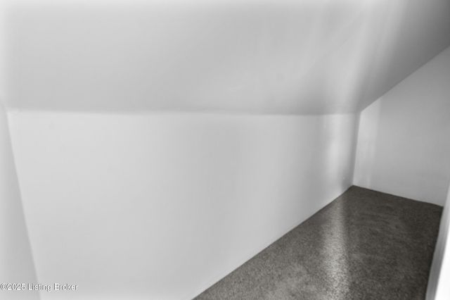 525 Atwood St, Louisville, KY 40217