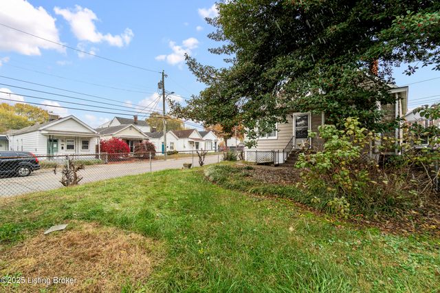 525 Atwood St, Louisville, KY 40217