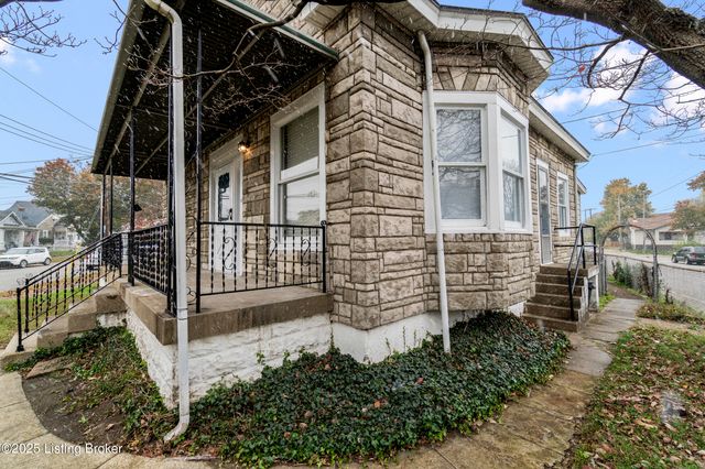 525 Atwood St, Louisville, KY 40217