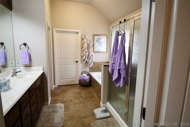 1002 Springfield Court, Durant, OK 74701