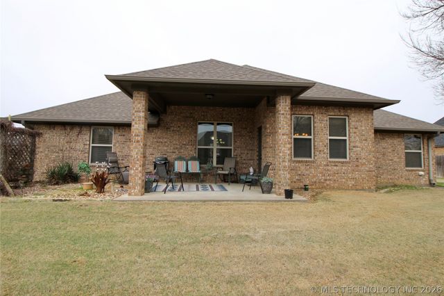 1002 Springfield Court, Durant, OK 74701