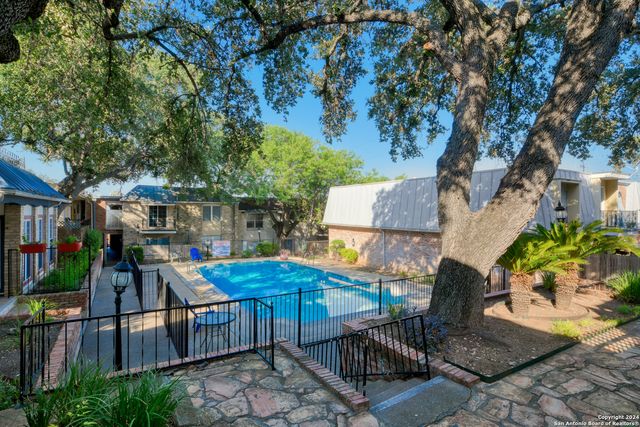 6718 Callaghan Rd Apt 205, San Antonio, TX 78229