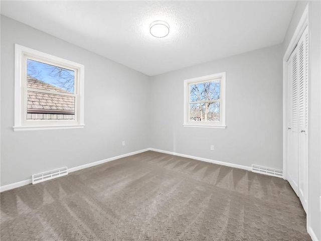 6524 Westgate Circle, Shawnee, KS 66216