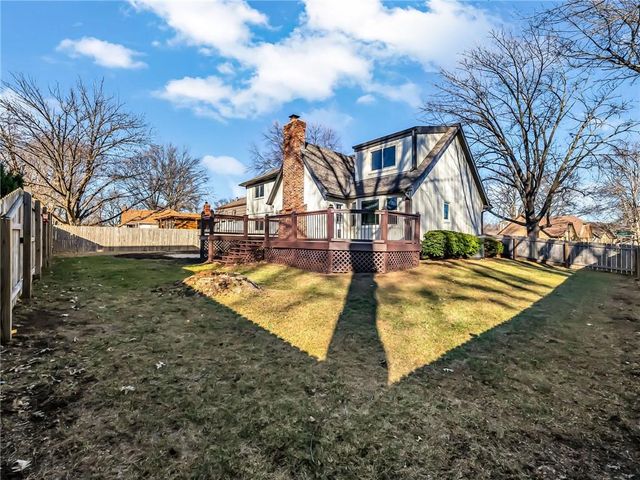 6524 Westgate Circle, Shawnee, KS 66216