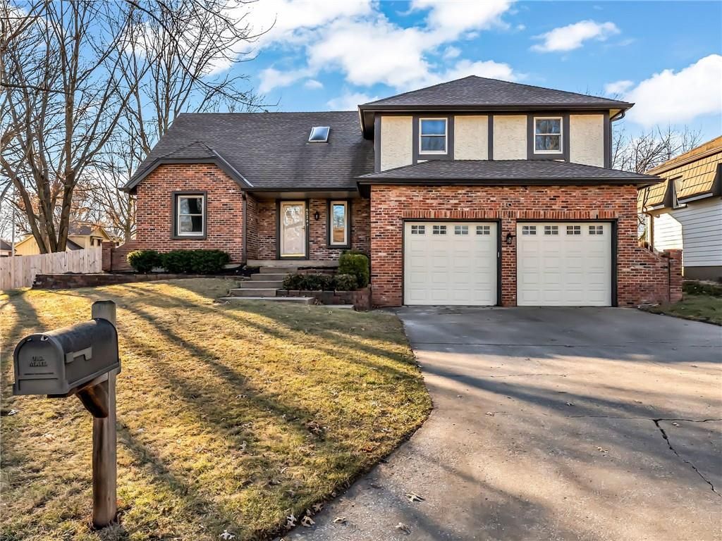 6524 Westgate Circle, Shawnee, KS 66216