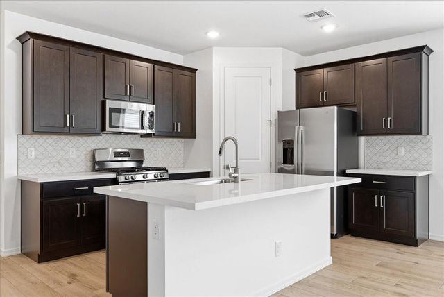 25520 N 75th Lane, Peoria, AZ 85383