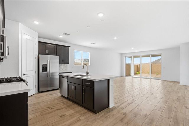 25520 N 75th Lane, Peoria, AZ 85383