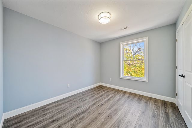5 Dumaine Ave Unit A, Nashua, NH 03063