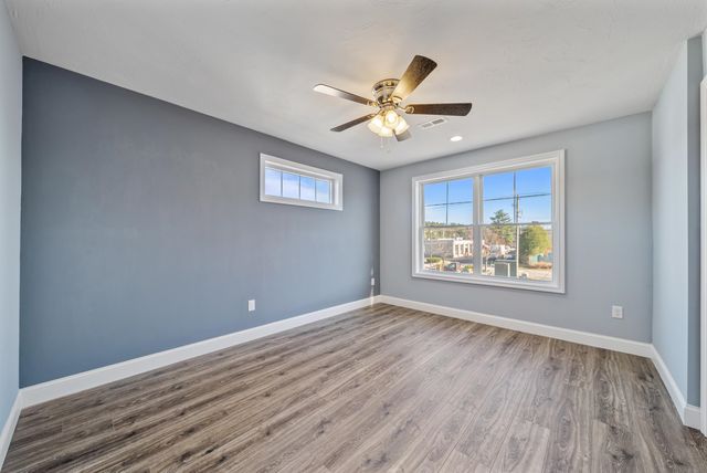 5 Dumaine Ave Unit A, Nashua, NH 03063