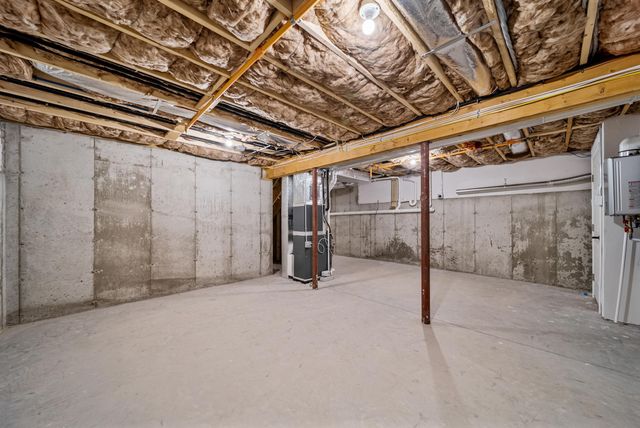 5 Dumaine Ave Unit A, Nashua, NH 03063